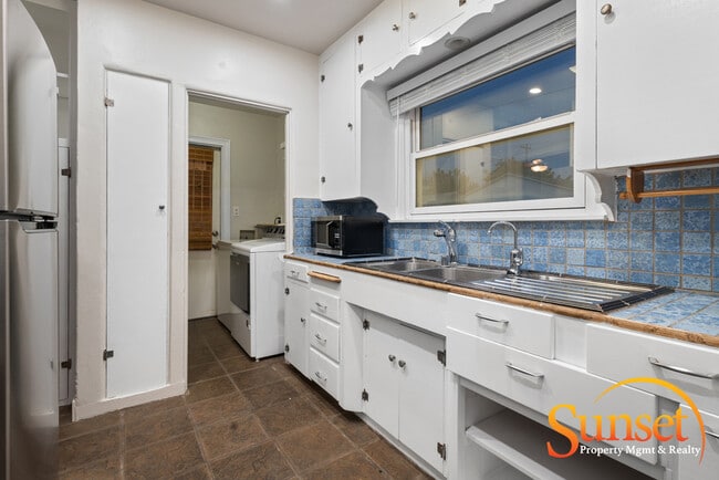 Photo - 4926 Del Monte Ave