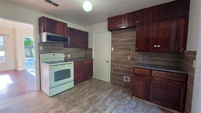 Photo - 1111 Ave A