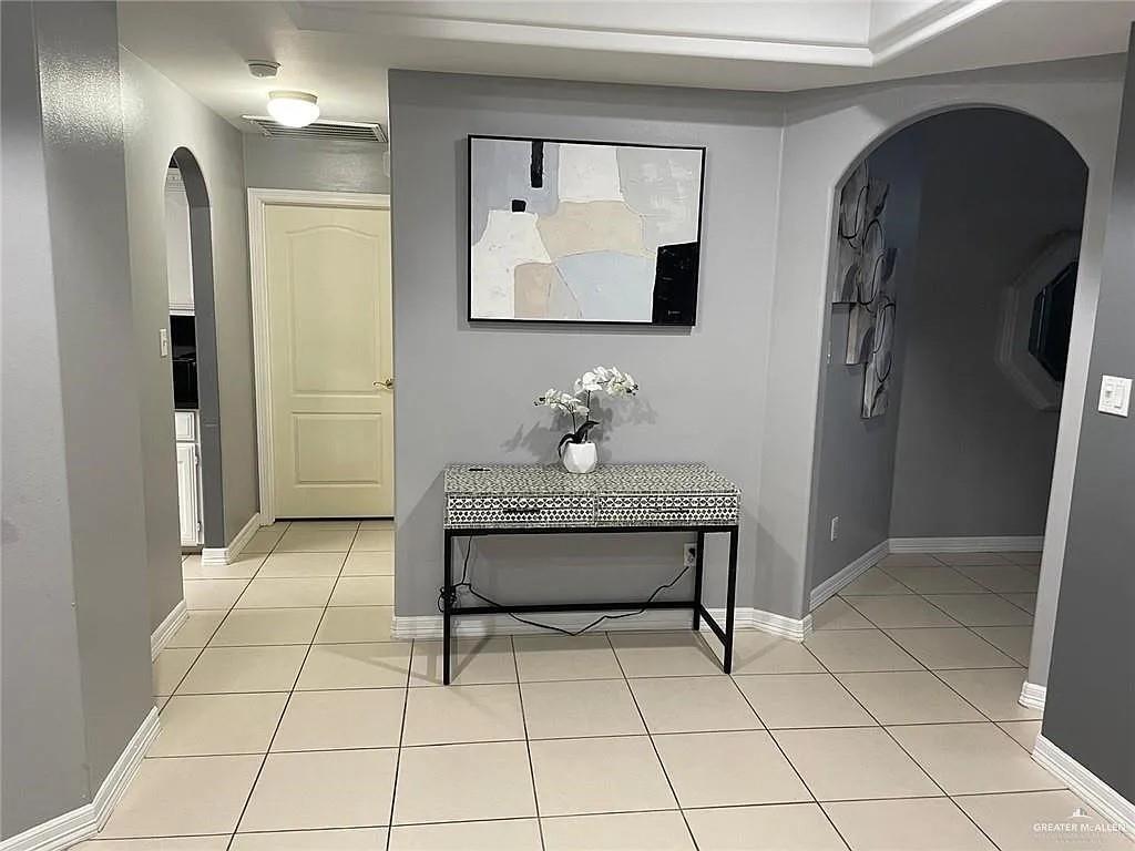 Photo - 4 Buffalo Ave