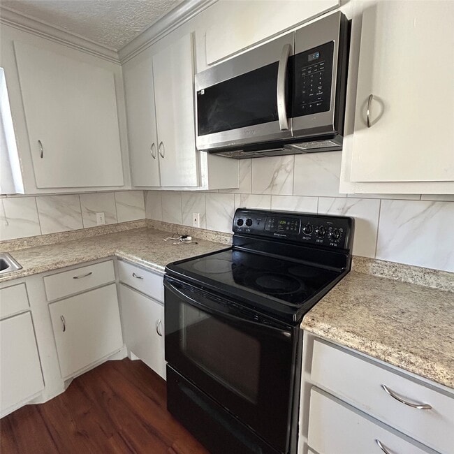 Photo - 2918 46th St