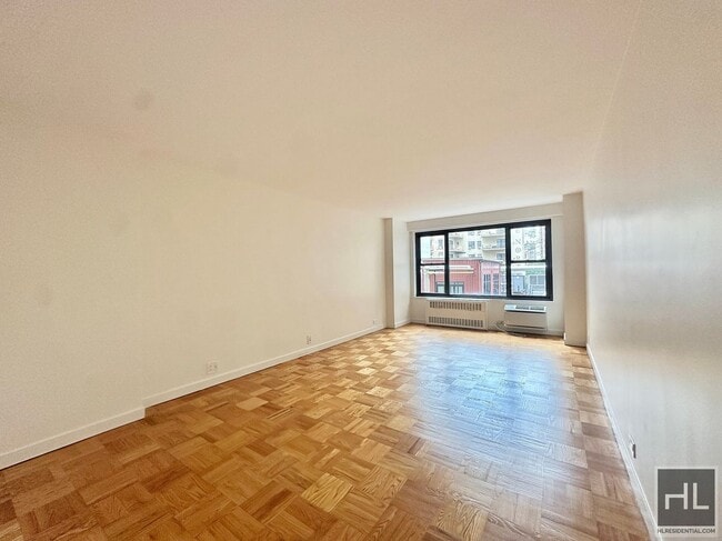 Building Photo - Fourth Avenue Unit 4N