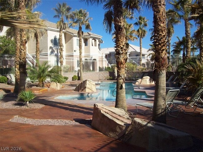 Photo - 10553 Pine Glen Ave Unit 205