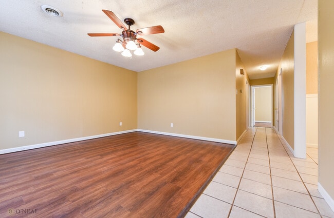 Photo - 102 Circle A S