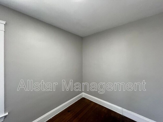 Photo - 8203 Denison Ave Unit (Right Side)