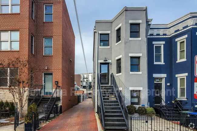 Building Photo - 811 T St NW Rental