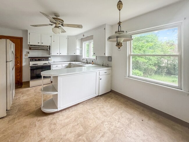 Photo - 222 Harding Ave