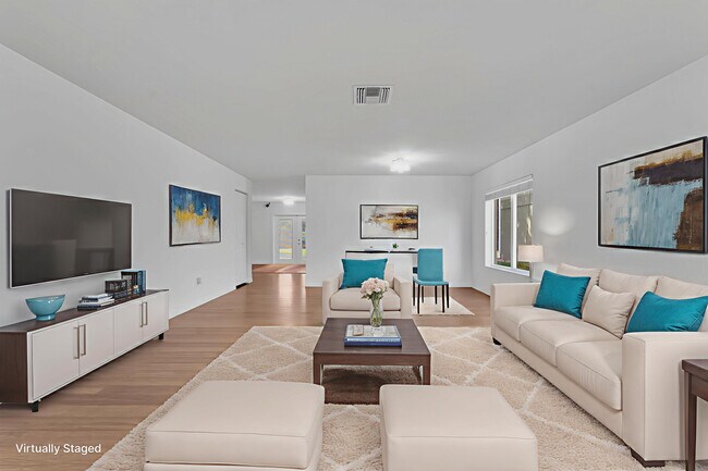 Photo - 4455 55th St