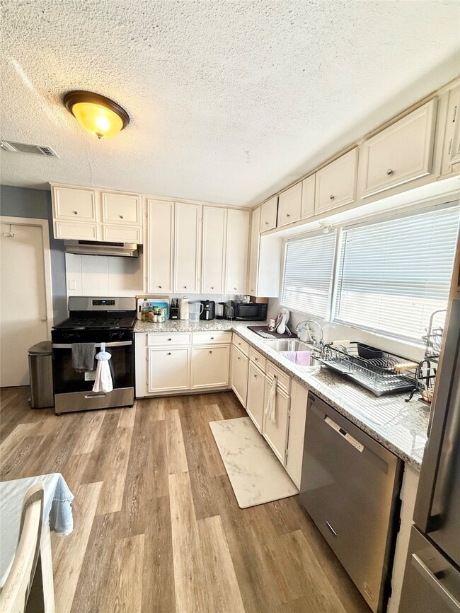 Photo - 521 Cypress Dr