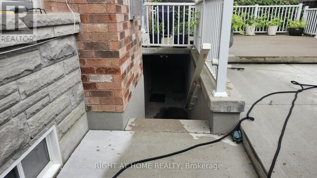 Photo - 1 Via Avellino Rd