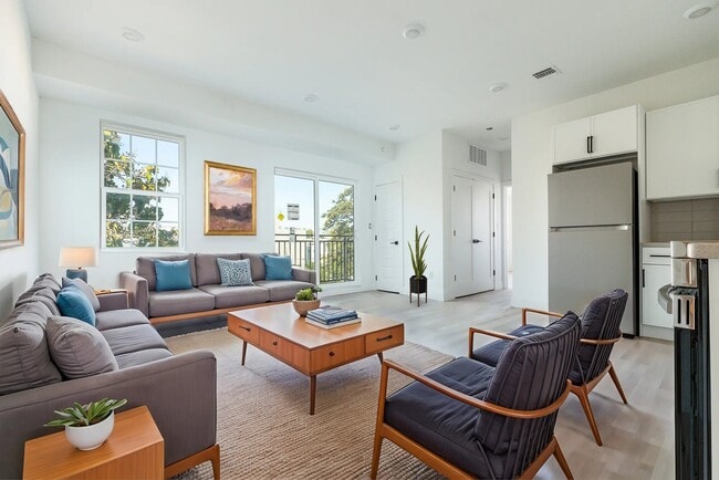 Photo - 809 Diamond St Unit 809 Diamond St B01