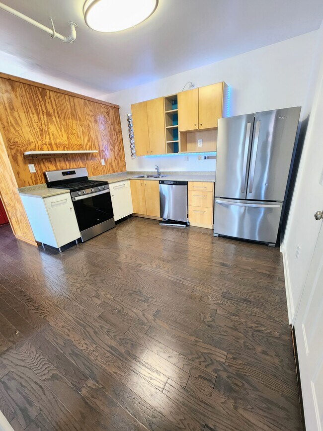 Photo - 5170 Butler St Unit 3