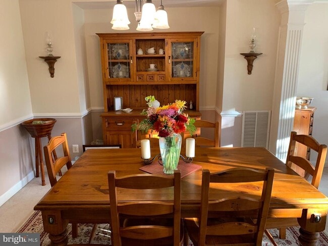 Building Photo - 7106 Point Replete Cir