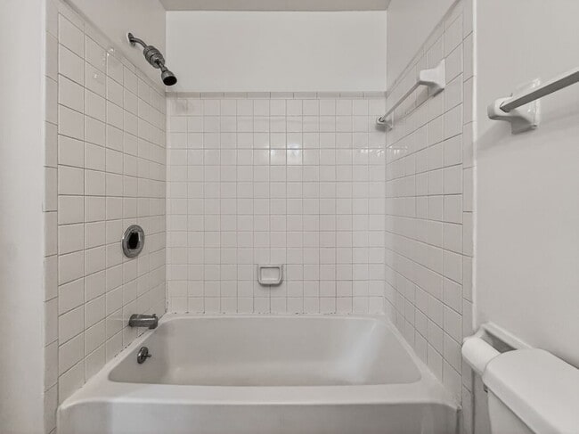 Photo - 602 Kenwick Cir