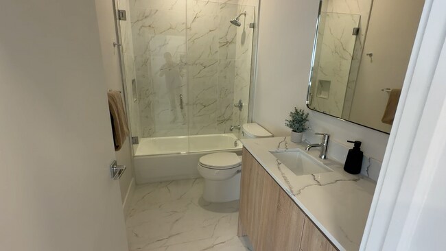 8419 N Hubert Ave Unit 4355