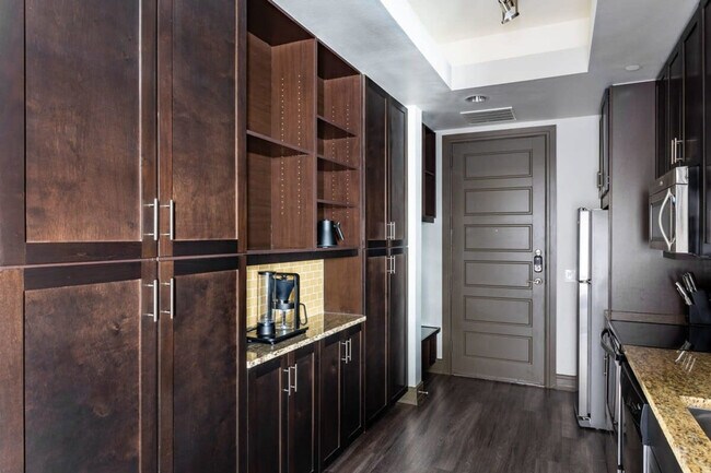 Photo - 3201 Esperanza Crossing Apartment Unit ID1013622P