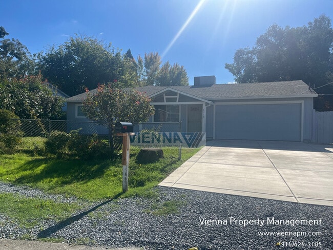 Photo - 8570 Biruta Ave