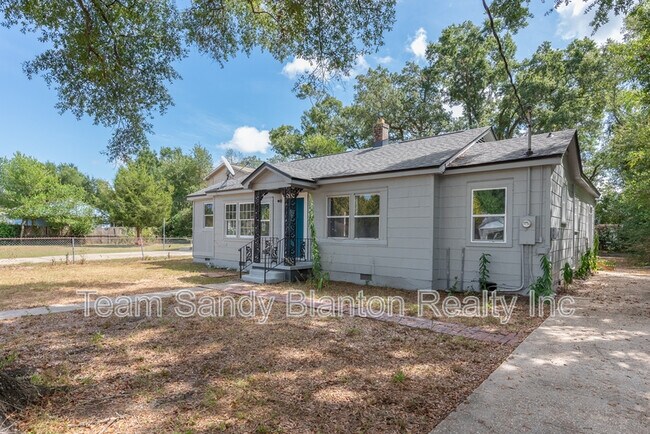 Photo - 1217 Poppy Ave