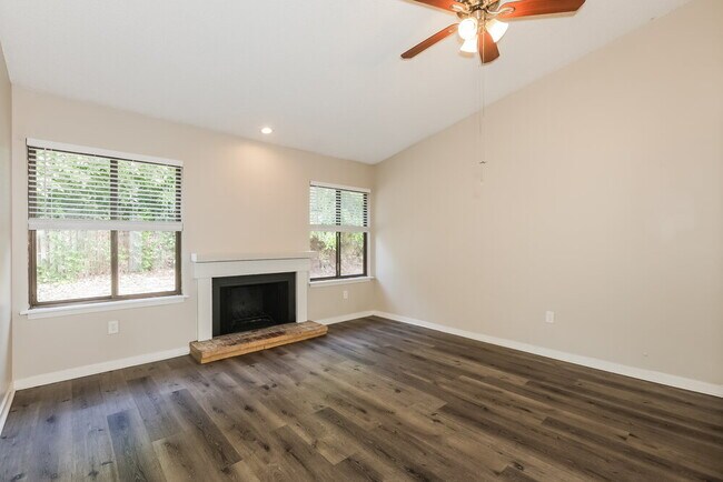 Photo - 40 Wicklow Cir