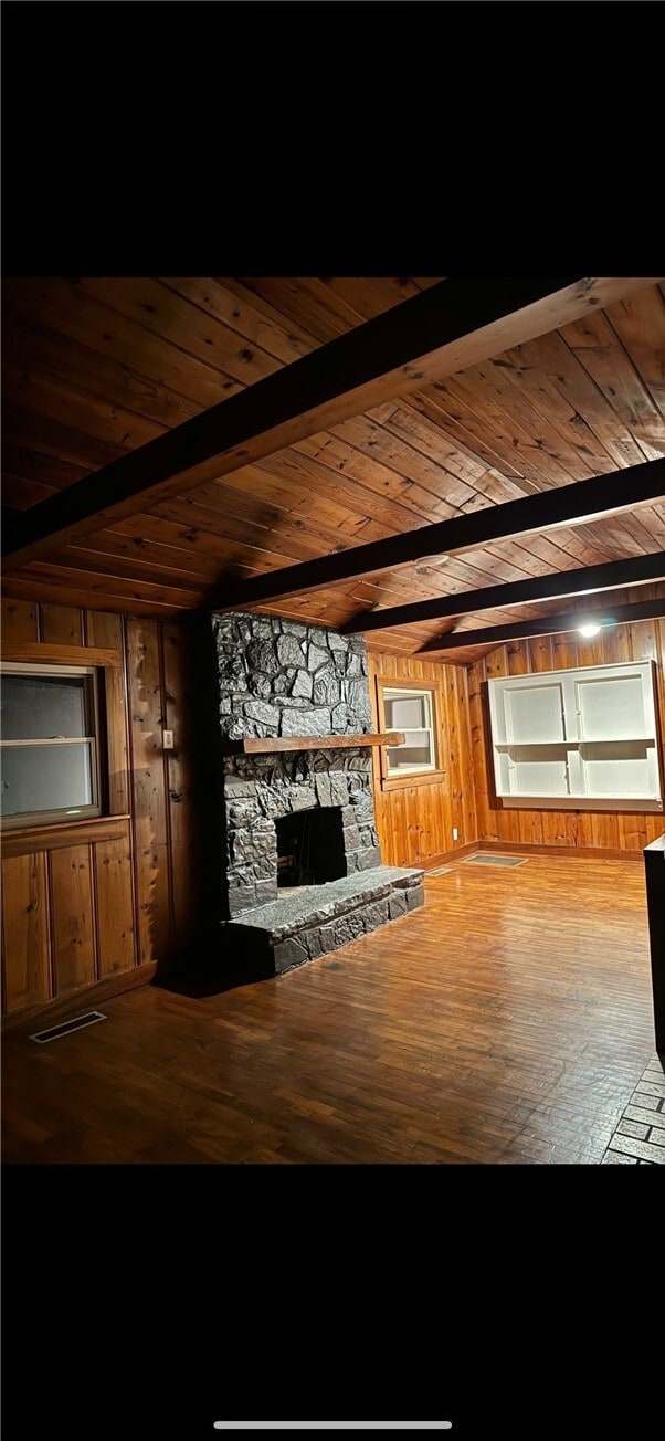 Photo - 872 Butterfield Ave