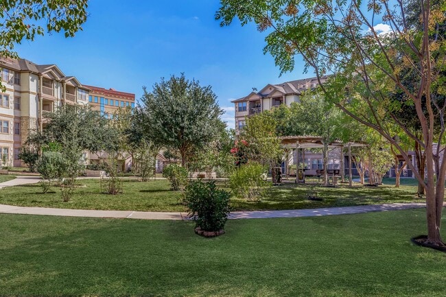 Photo - Palacio Del Sol I & II Senior Apartments