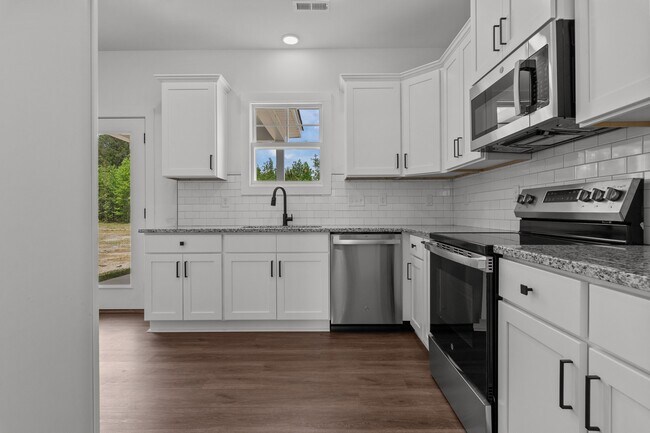 Photo - 1571 Scull Rd