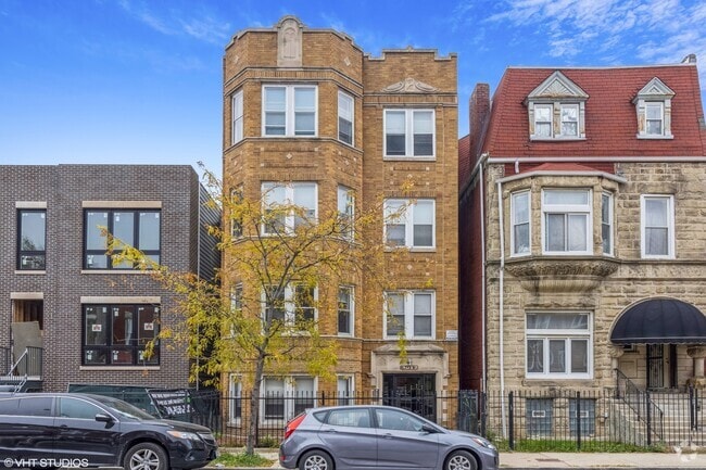 Building Photo - 3012 W Warren Blvd Unit 2R Rental