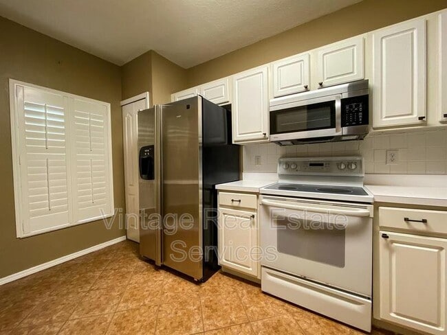 Photo - 30305 Lacledes Ln
