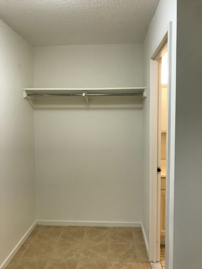 Photo - Large Sunny Studio Available Near Longwood (9/1)