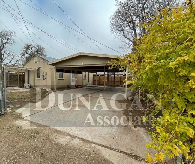 Building Photo - 311 S Alameda St Unit 1/2 Rental