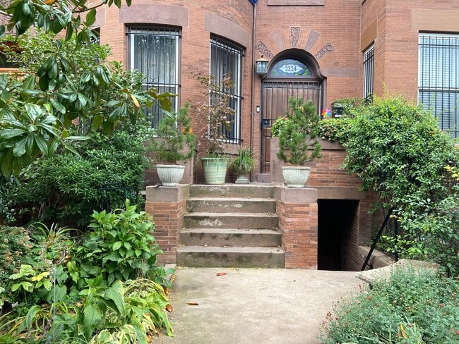Front Entrance to basment