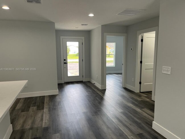 Photo - 5511 Ponce De Leon Blvd