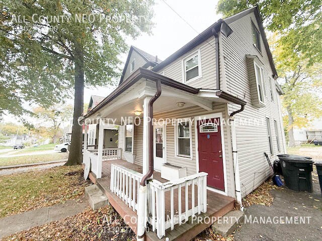 Photo - 470 Allyn St Unidad 1