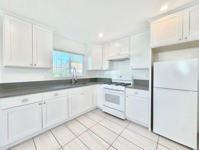 Photo - 7342-7344 Loma Verde Avenue Unit 7344