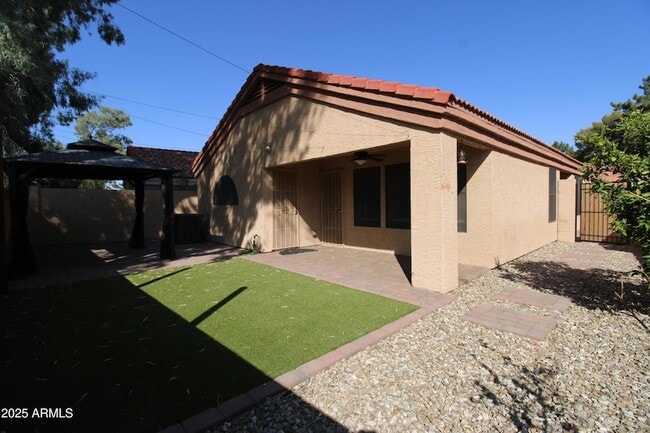 Photo - 602 N Cobblestone St