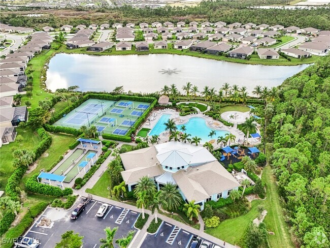 Building Photo - 3421 Cancun Ct Rental