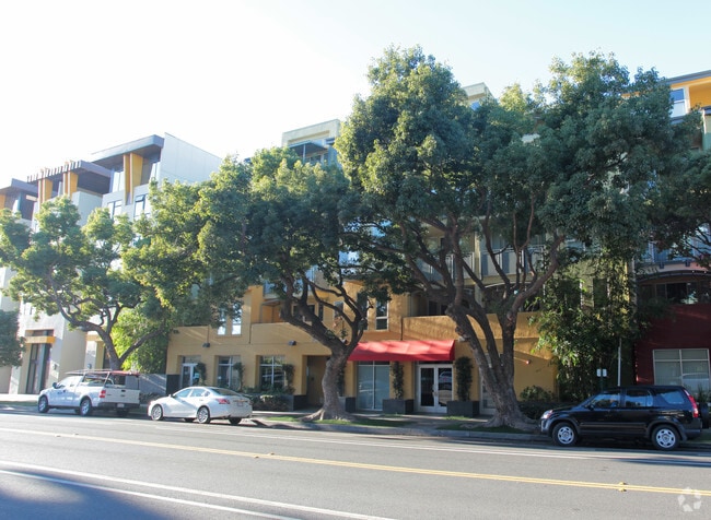 Livorno - PR SM Livorno LLC