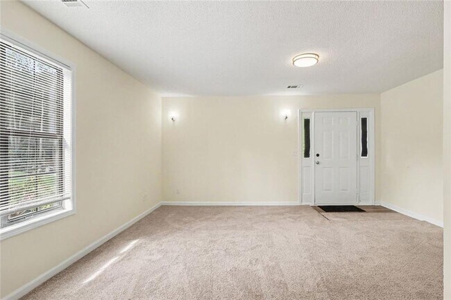 Photo - 2623 Dorian Dr SW