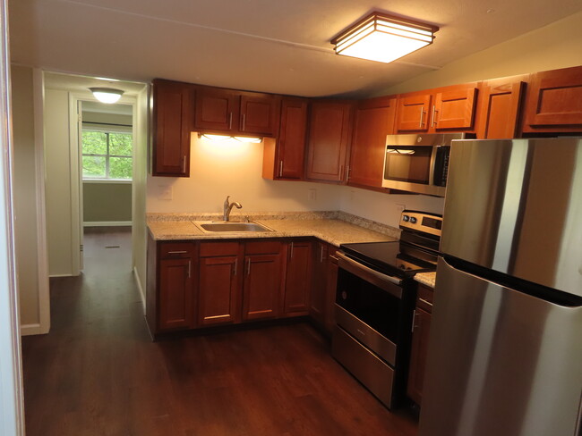 Photo - 8911 Pembroke Oak Grove Rd