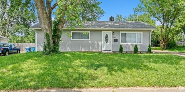 Building Photo - 1230 Gridley Dr Rental