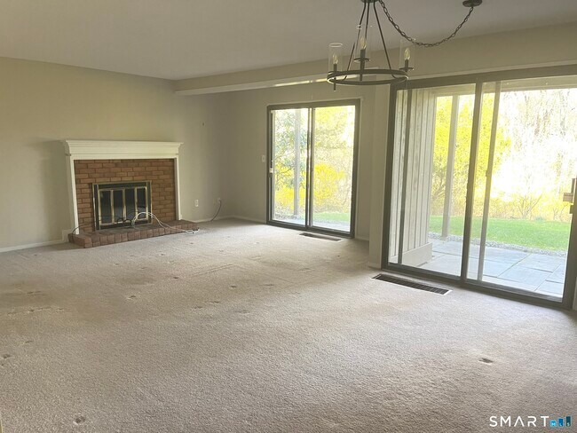 Photo - 725 Heritage Vlg Unit A