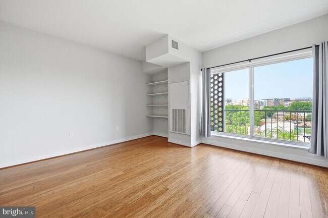 Photo - 800 4th St SW Unit S821