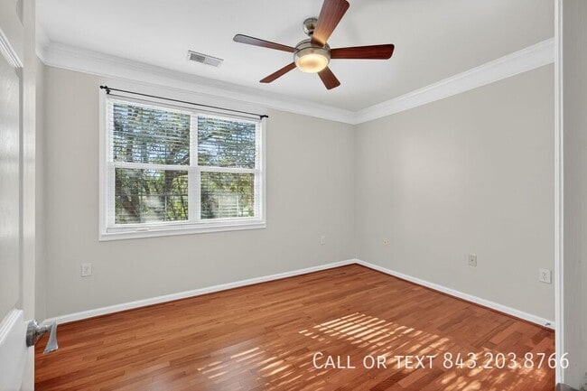 Photo - 1589 Cambridge Lakes Dr