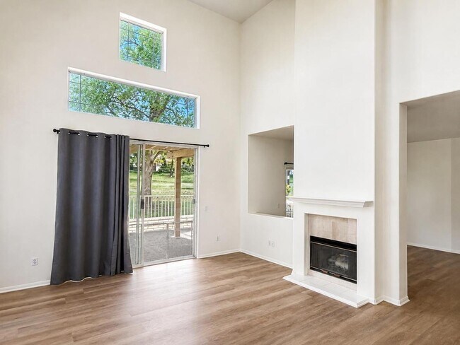 Photo - 1441 Upland Hills Dr N