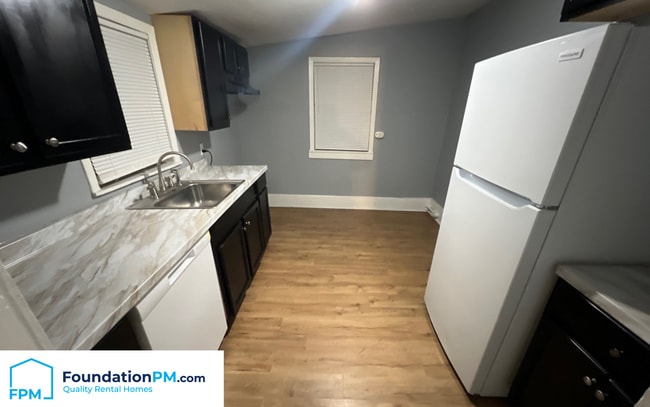 Photo - 2843 Woodlawn Terrace