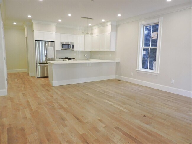 507 Green St Unit 2