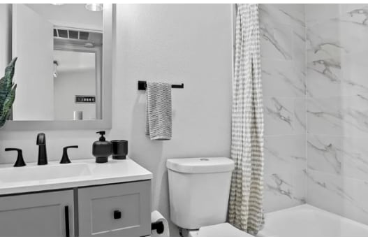 Photo - 2627 Douglas Ave Unit ID9211.6