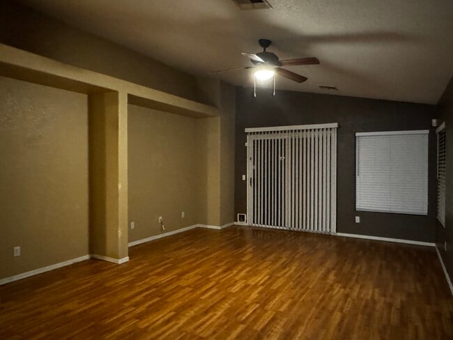 Photo - 10441 W Palm Ln