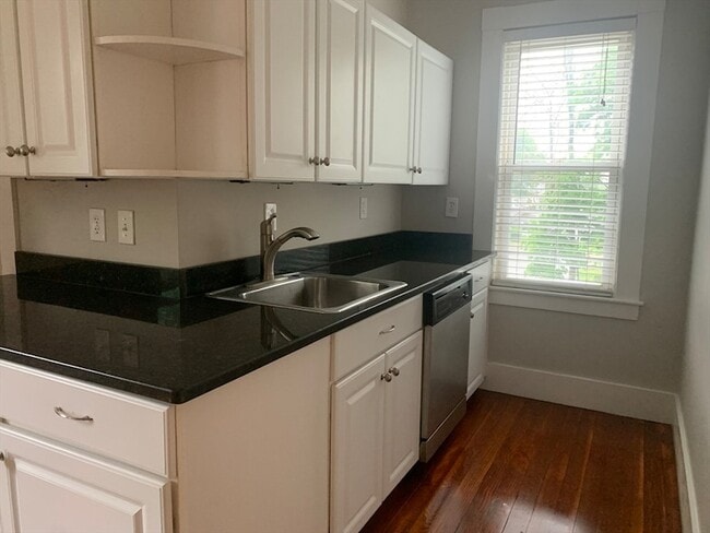 Photo - 176 Chestnut St Unit 2