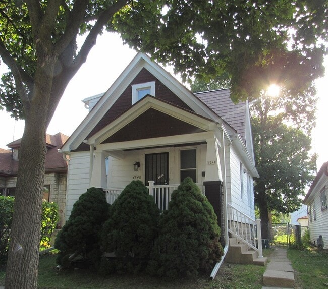 Building Photo - 4748 N 40th St Rental