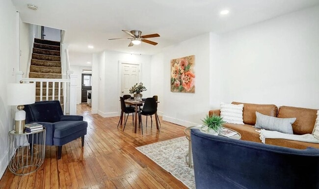 Building Photo - 4BR Lancaster Home in School District | Modern Kitchen, Hardwood Floors & Central Air!!
